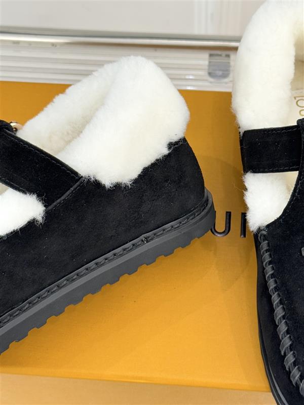 2025126113534938 310